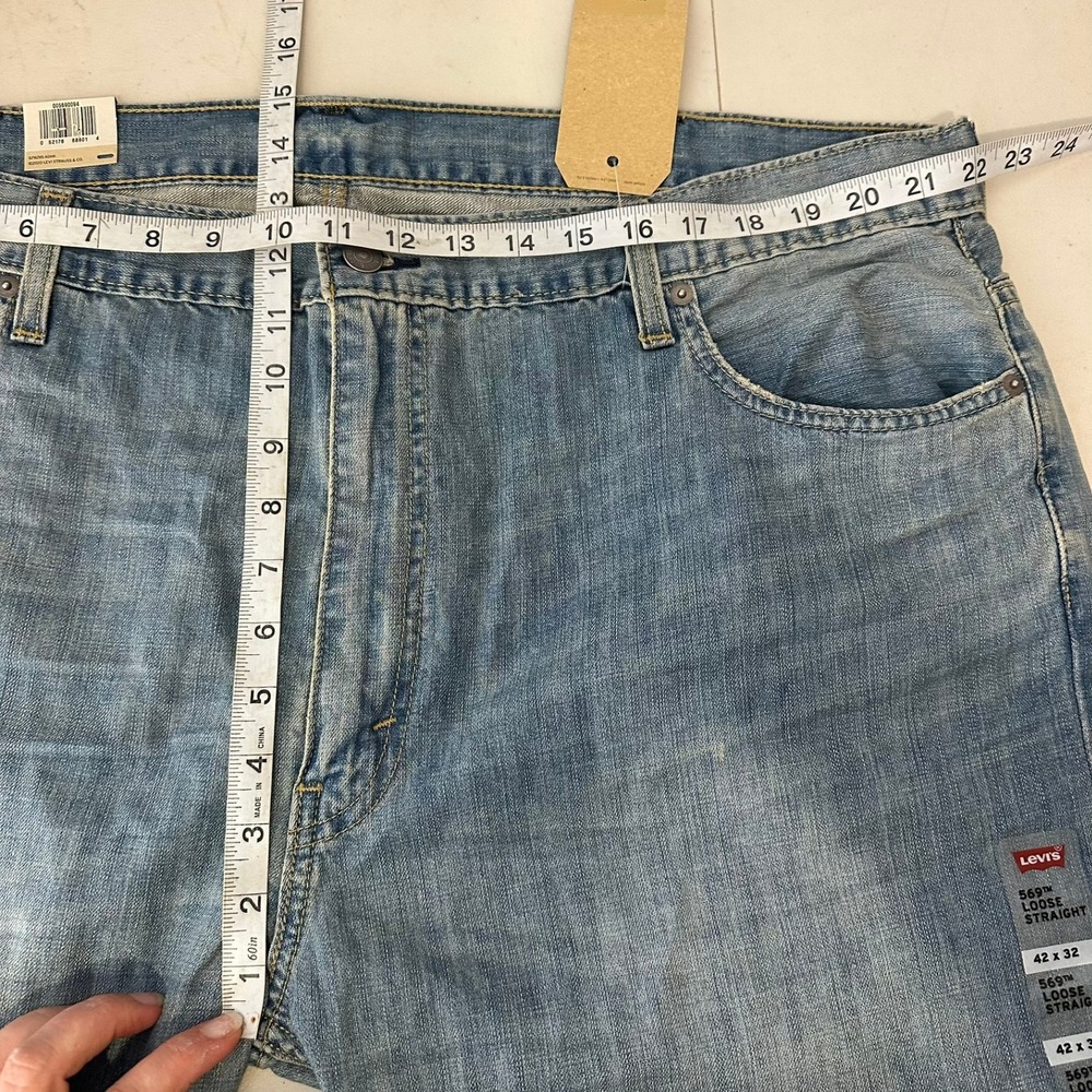 Levi's 569 Loose Straight Mens 42x32 Blue Denim Jeans 005690264 - Picture 8 of 9
